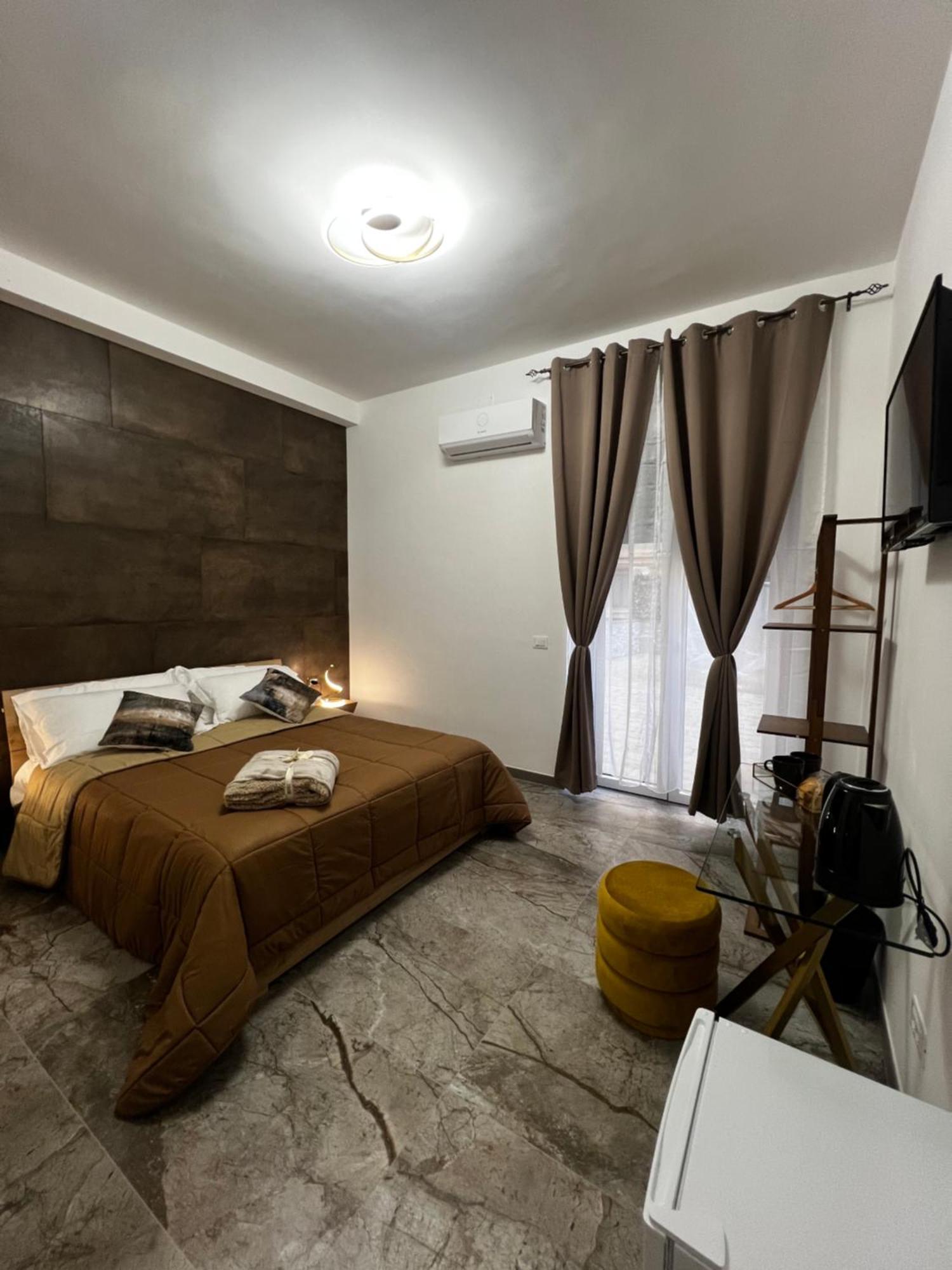 살레르노 Time To Relax B&B 외부 사진